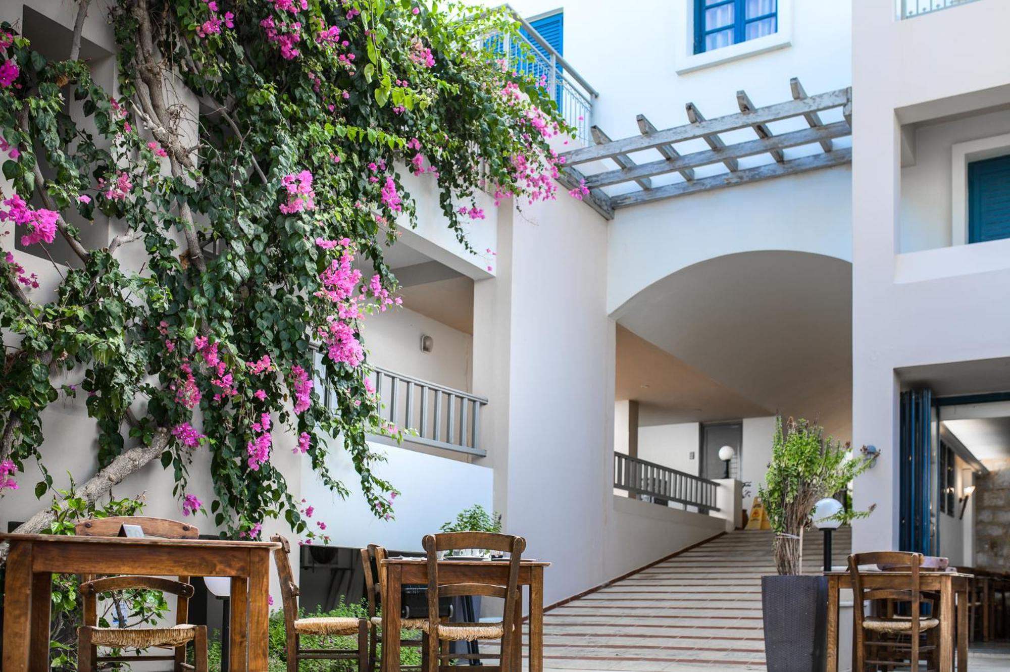 Castello Village Resort Sissi Exteriér fotografie